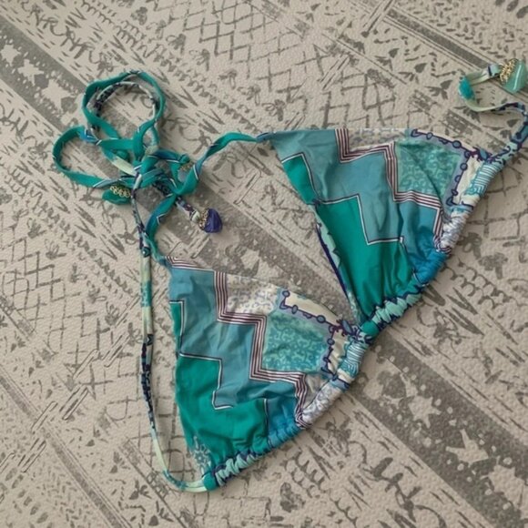 H&M Bikini top with‎ stones on the ties - Picture 1 of 3